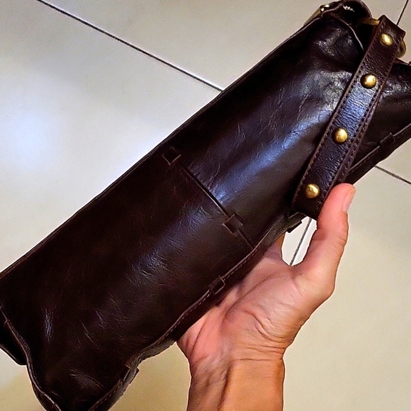 Trina Turk clutch leather hi-quality designer statement purse bag - Picture 2 of 13